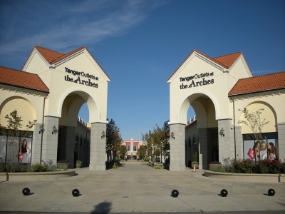 Tanger Outlets Deer Park Location